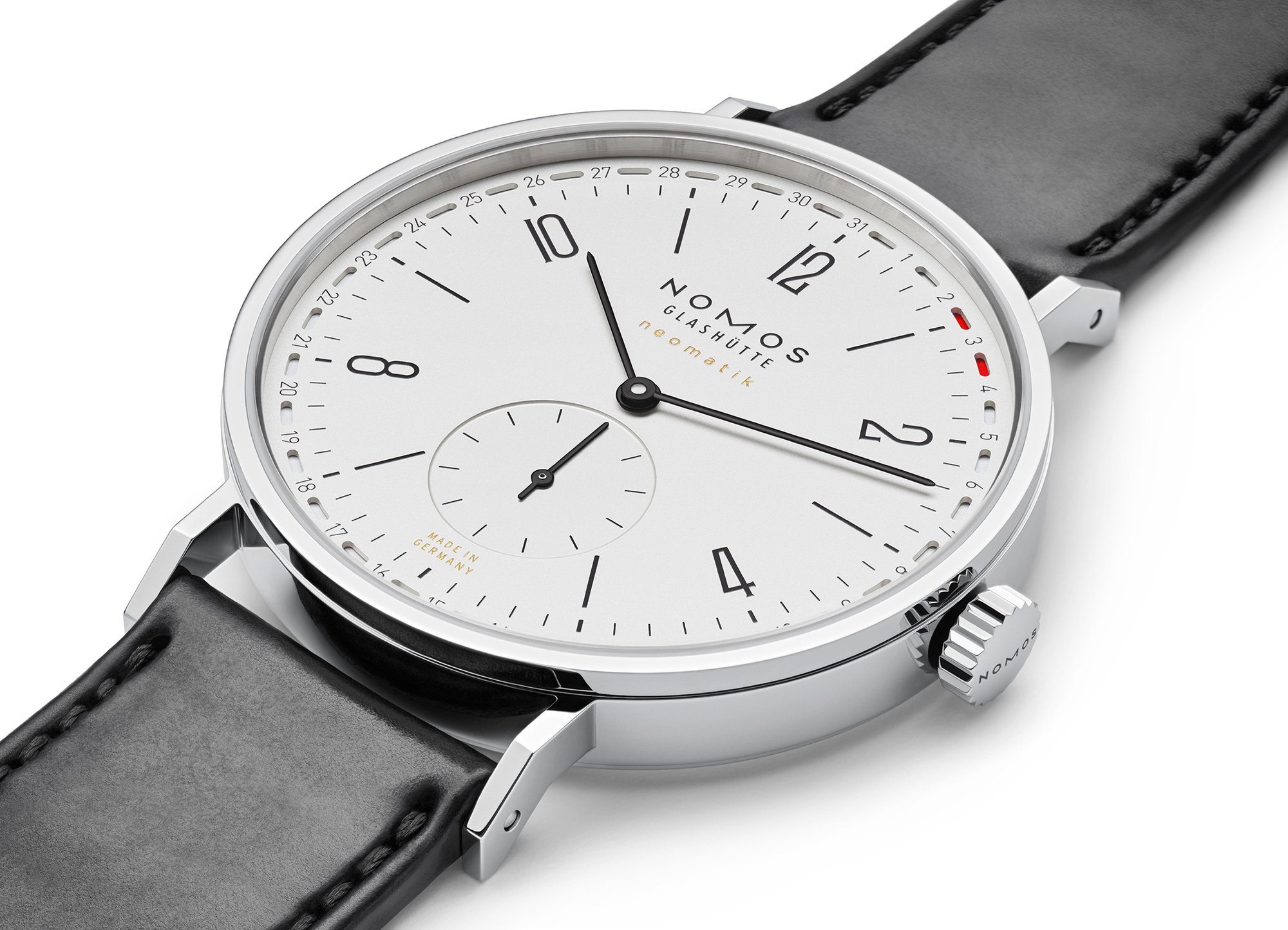 Nomos Glashütte Tangente neomatik — Bauhaus fonctionnel avec mouvement in-house